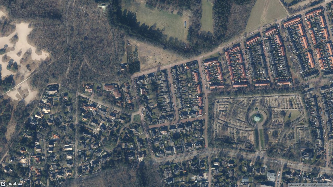 Satellietfoto 1272AJ Huizen