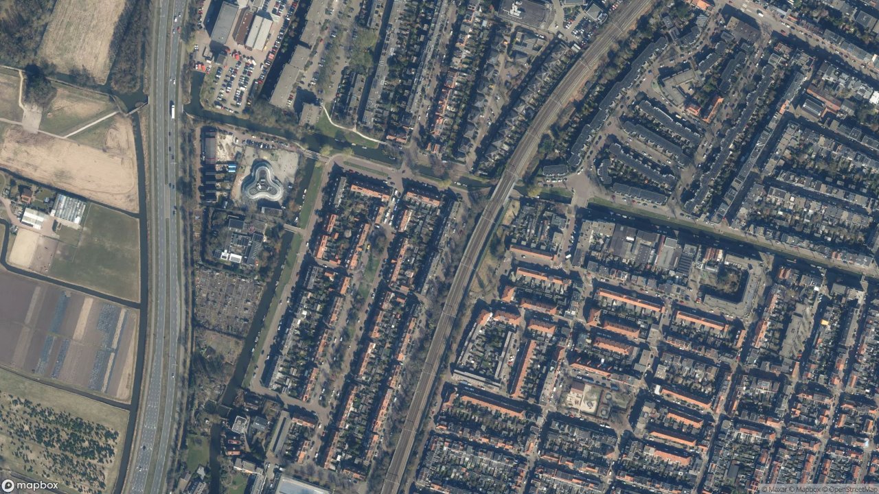 Satellietfoto 2014AM Haarlem