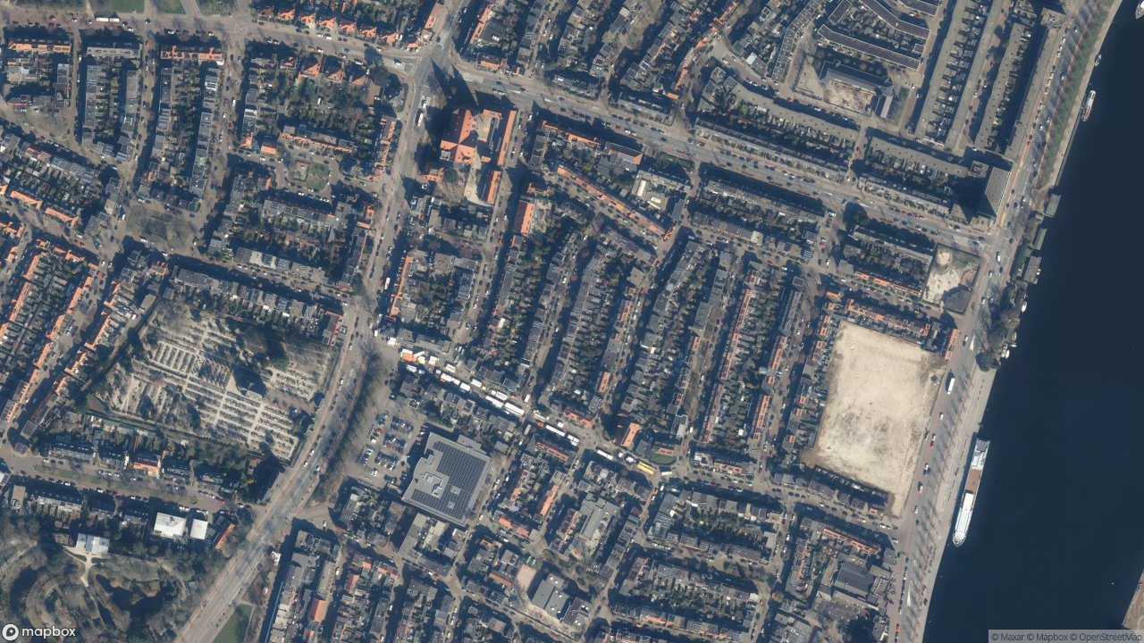 Satellietfoto 2022BZ Haarlem