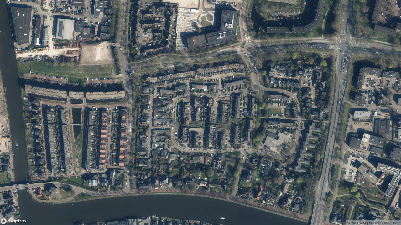 Satellietfoto 2401AB Alphen aan den Rijn