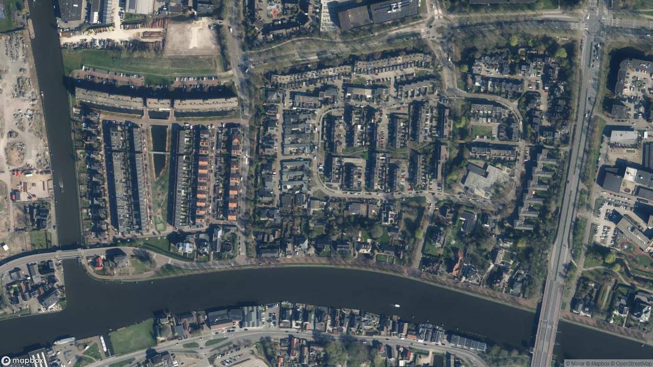 Satellietfoto 2401AJ Alphen aan den Rijn