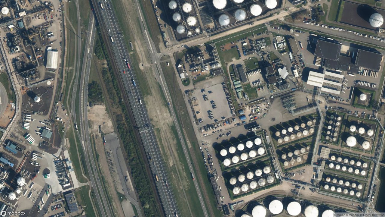 Satellietfoto 3197KB Botlek Rotterdam