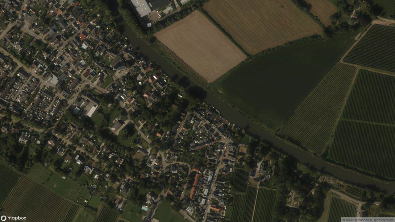 Satellietfoto 4158CG Deil