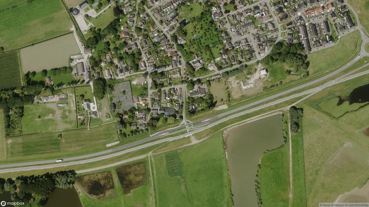 Satellietfoto 4176BG Tuil