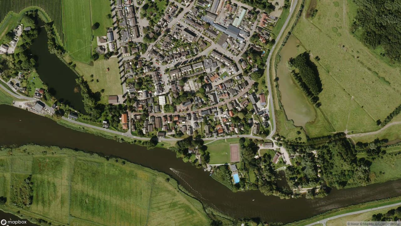 Satellietfoto 4247EK Kedichem