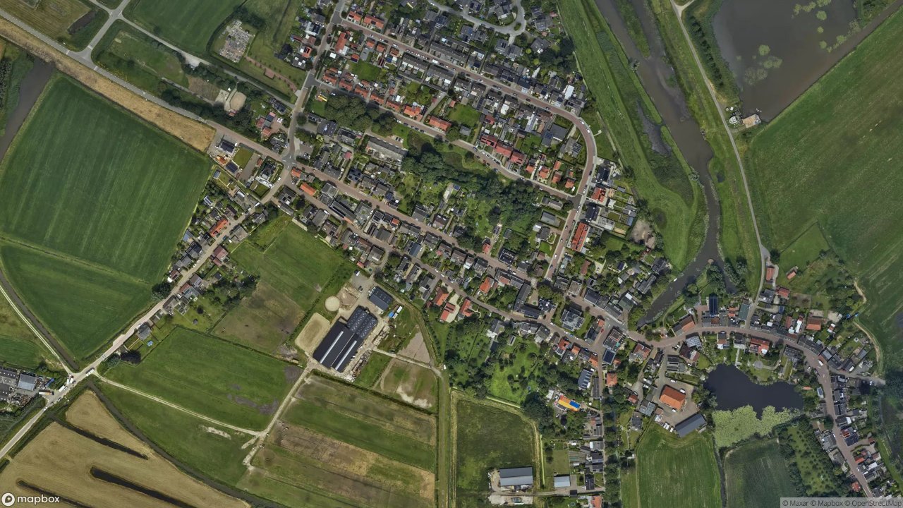 Satellietfoto 4927AM Hooge Zwaluwe