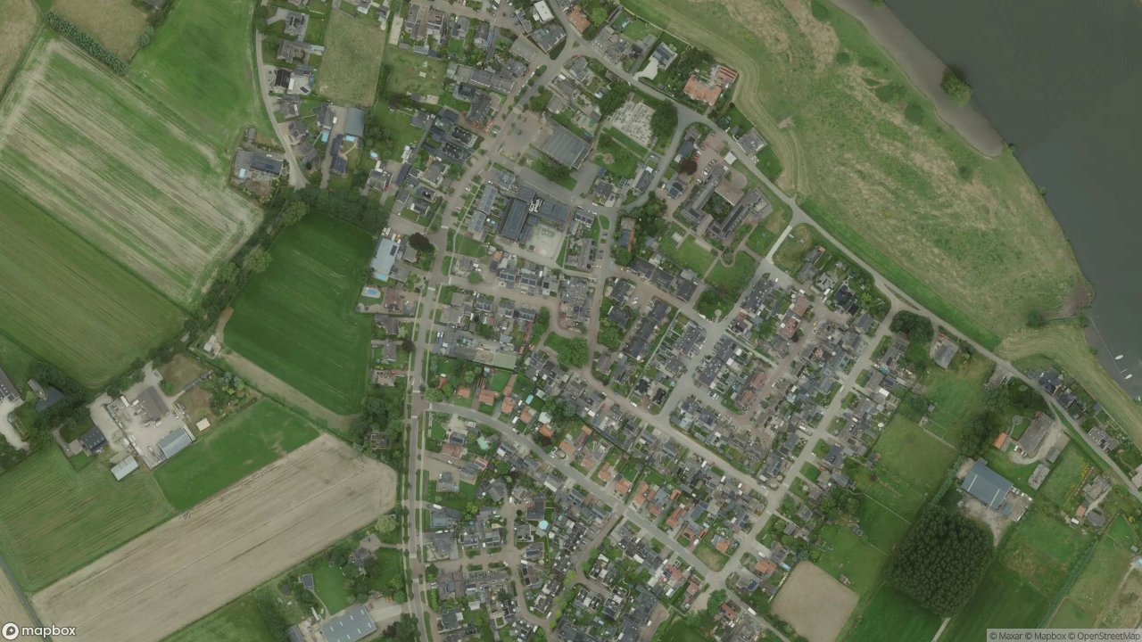 Satellietfoto 5394AN Oijen