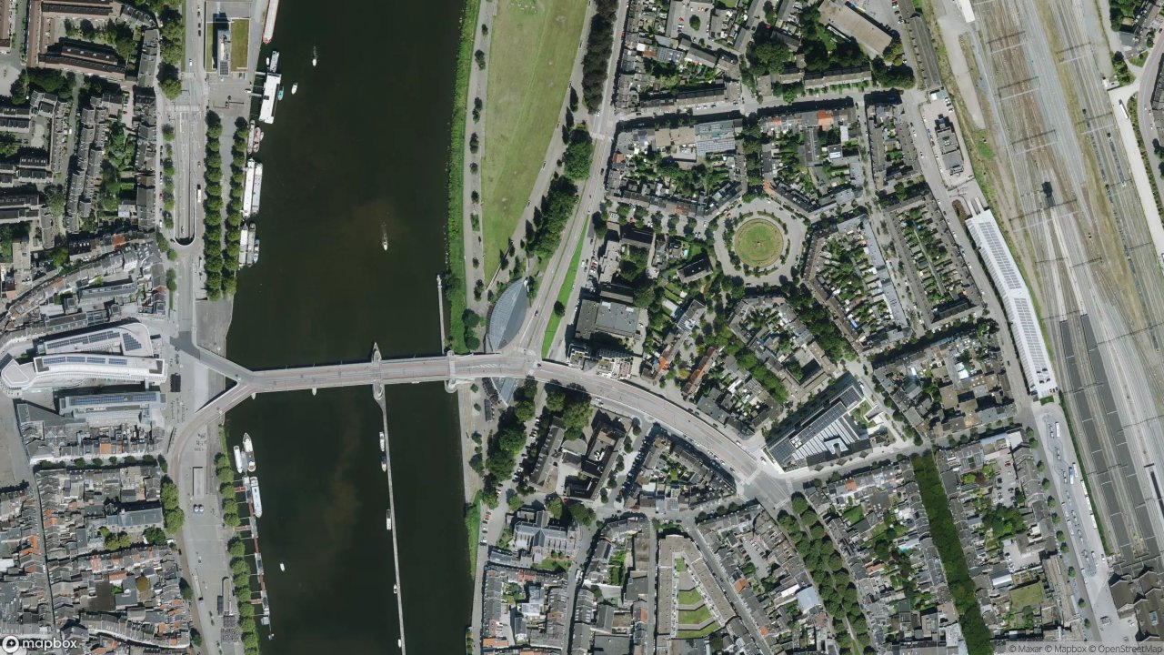 Satellietfoto 6221AD Maastricht