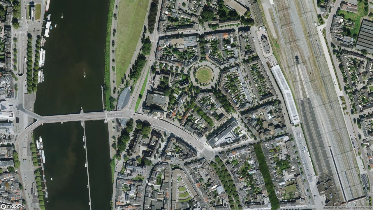 Satellietfoto 6221AN Maastricht