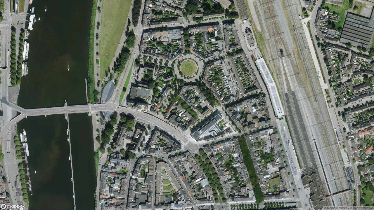 Satellietfoto 6221AP Maastricht