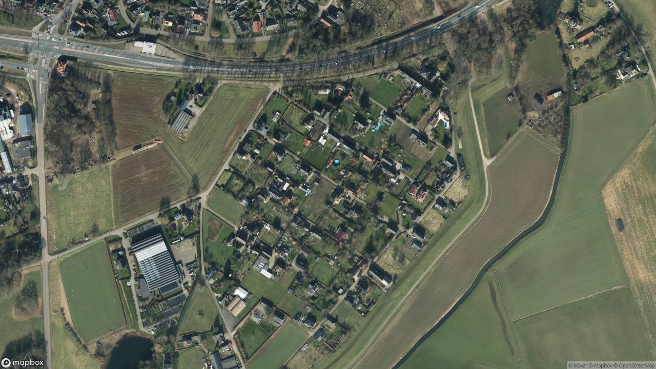 Satellietfoto 7439AM Steenenkamer